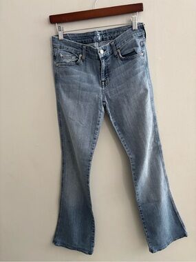 7 For All Mankind A Pocket Jeans Denim Medium Wash Flare Bootcut Size 28 Luxe